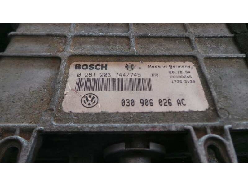 Recambio de centralita motor uce para volkswagen polo berlina (6n1) referencia OEM IAM 0261203744-0261203745-030906026AC BOSCH 