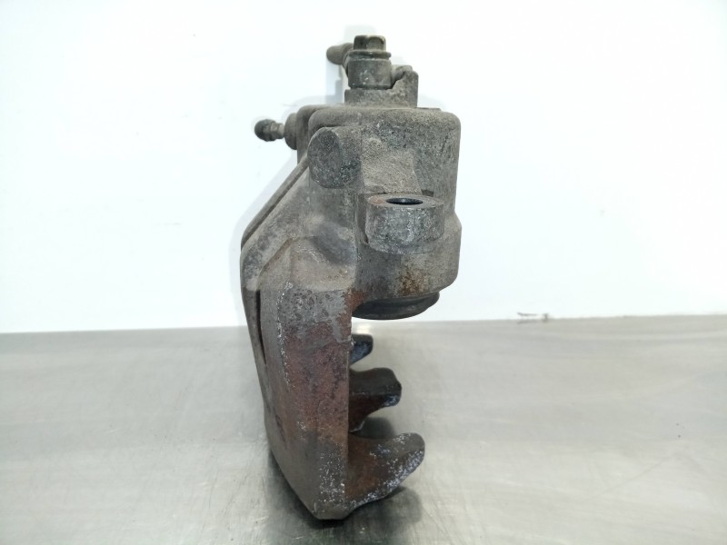 Recambio de pinza freno delantera derecha para nissan x-trail (t30) 2.2 dci diesel cat referencia OEM IAM 61T-4504 AKEBONO 61T -