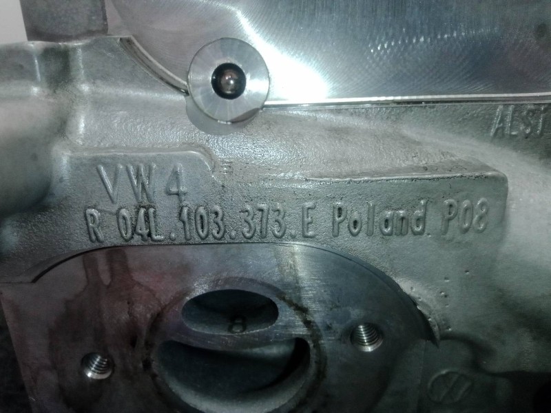 Recambio de culata para audi a3 sedán(8vs) 2.0 16v tdi referencia OEM IAM R04L103373E  