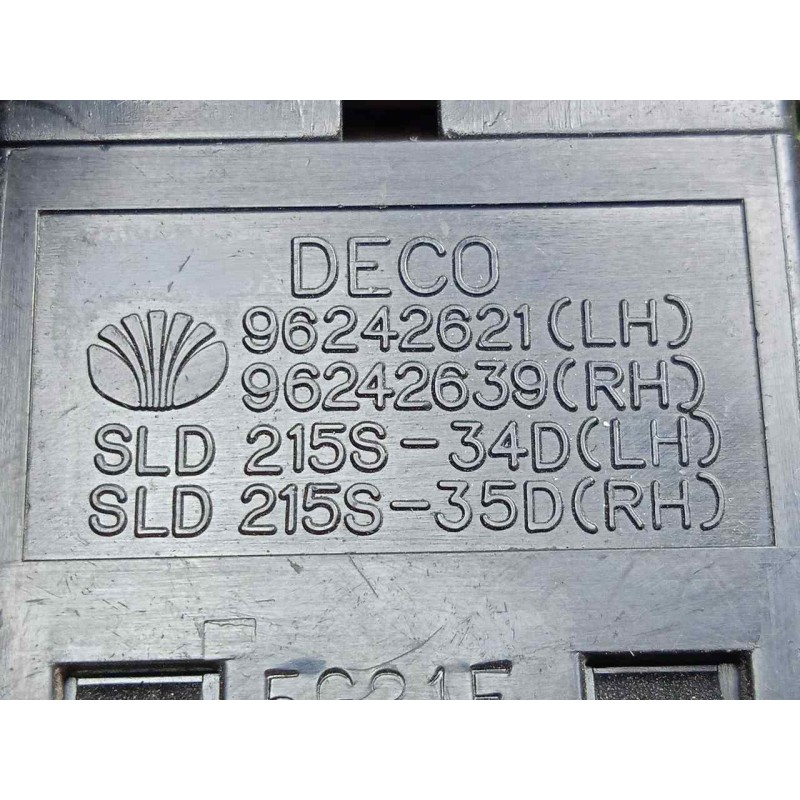 Recambio de mando elevalunas trasero derecho para daewoo lanos 1.6 cat referencia OEM IAM 621W02400  