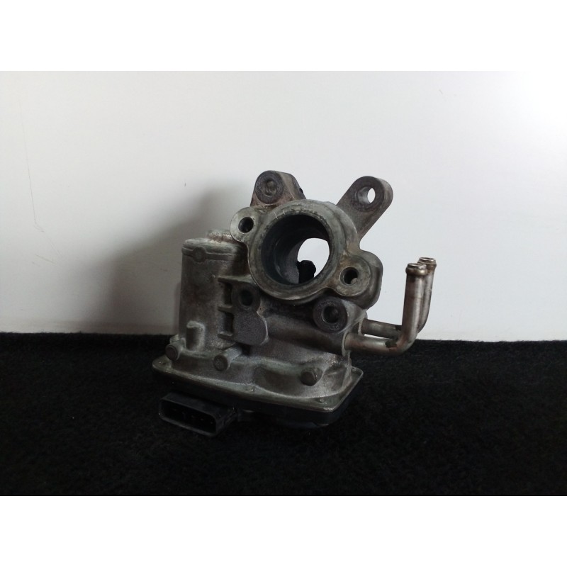 Recambio de valvula egr para nissan atleon 3.0 td referencia OEM IAM 14710MA70A-1501000011-11J150130  5.PINES