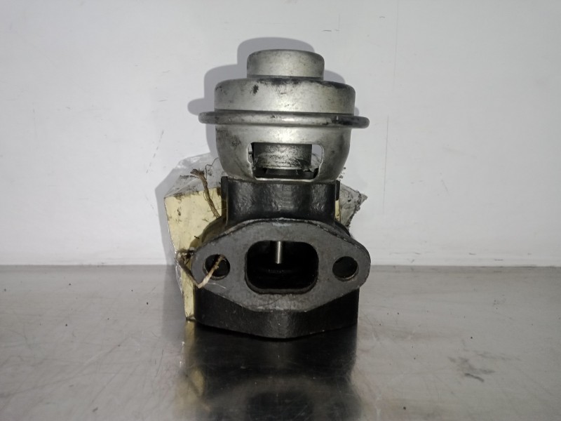 Recambio de valvula egr para opel monterey 3.1 turbodiesel referencia OEM IAM 8970430210G-K5T56772  MECANICA