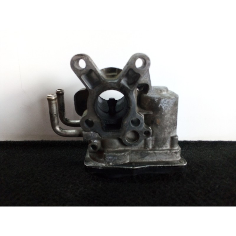 Recambio de valvula egr para nissan atleon 3.0 td referencia OEM IAM 14710MA70A-1501000011-11J150130  5.PINES