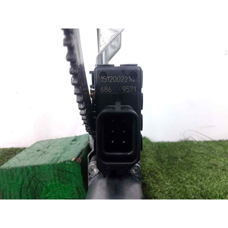Recambio de elevalunas delantero izquierdo para opel astra h berlina 1.4 16v referencia OEM IAM 13100417LH ASTRA.H - ELECTRICO -