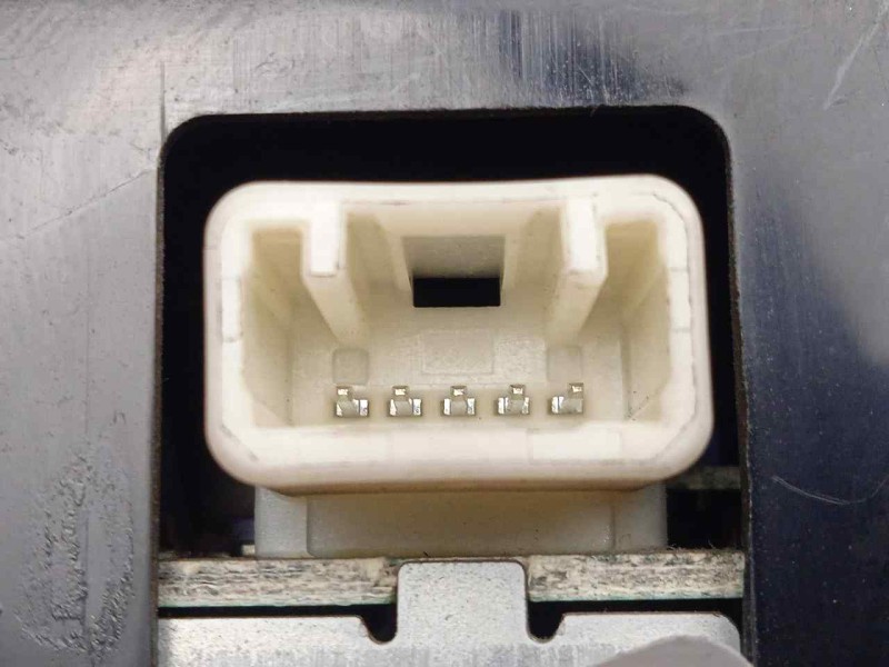 Recambio de centralita cierre para toyota corolla verso (r1) 2.0 turbodiesel cat referencia OEM IAM 897410F010  