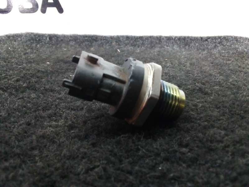 Recambio de sensor presion para nissan atleon tk3.95 (80.19) referencia OEM IAM 0281002850  