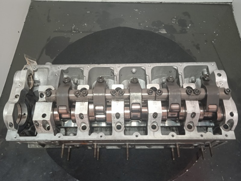Recambio de culata para volkswagen touareg (7la) 5.0 v10 tdi cat (ayh) referencia OEM IAM R070103373A-V271  