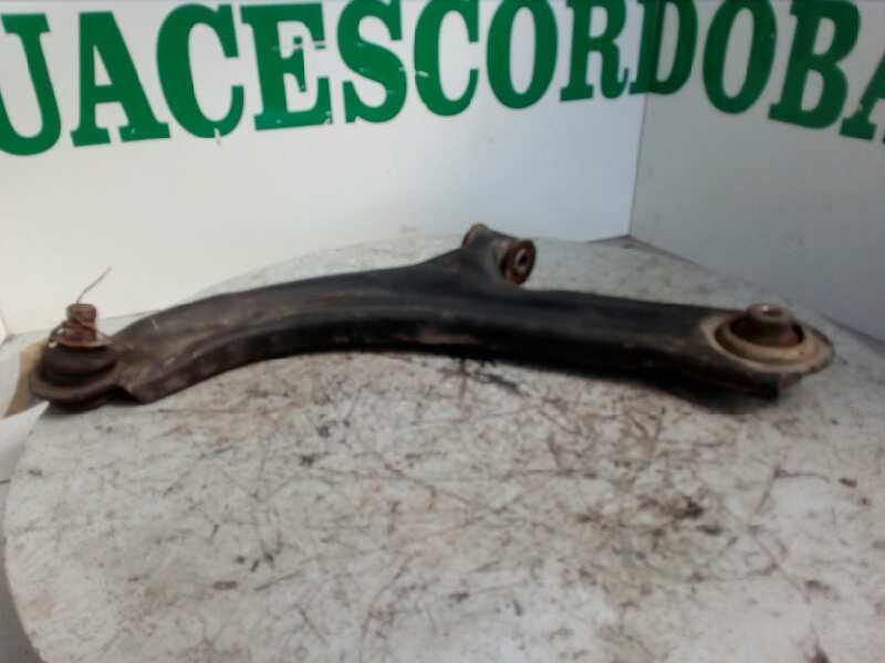 Recambio de brazo suspension inferior delantero izquierdo para renault clio iii 1.5 dci diesel referencia OEM IAM   