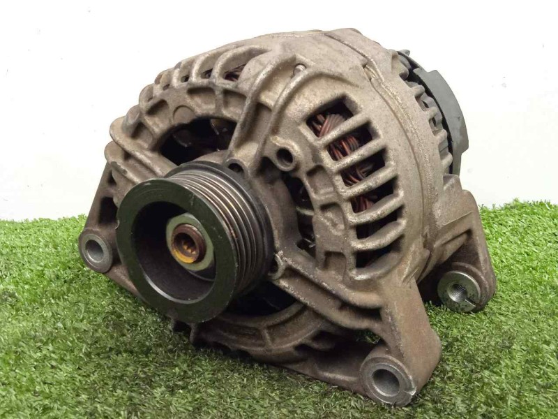 Recambio de alternador para opel astra h berlina 1.4 16v referencia OEM IAM 0124425024-55556069 BOSCH - 100AH - 12V POLEA.FIJA -