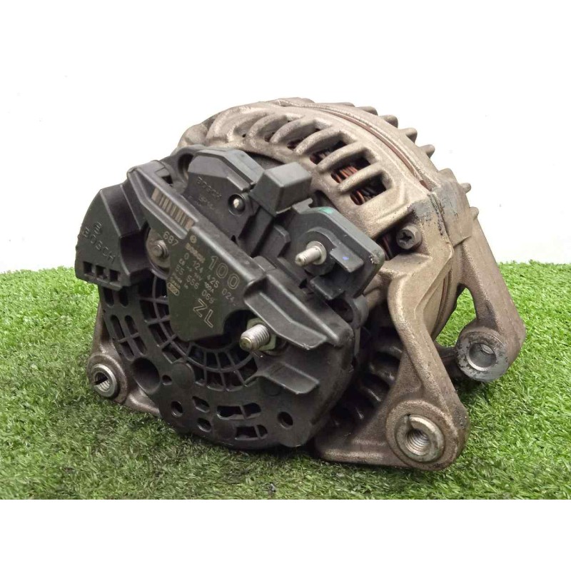 Recambio de alternador para opel astra h berlina 1.4 16v referencia OEM IAM 0124425024-55556069 BOSCH - 100AH - 12V POLEA.FIJA -