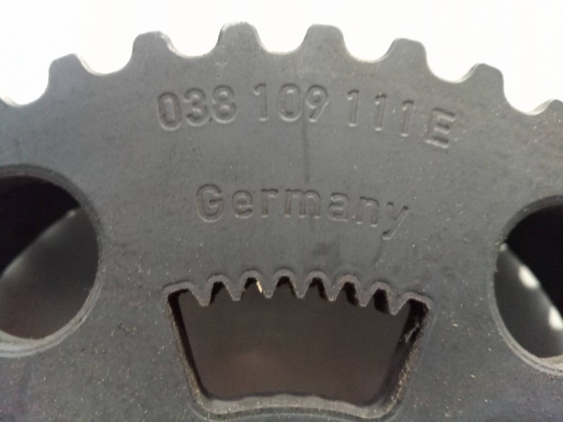 Recambio de polea arbol levas para seat altea (5p1) 1.9 tdi referencia OEM IAM 038109111E  