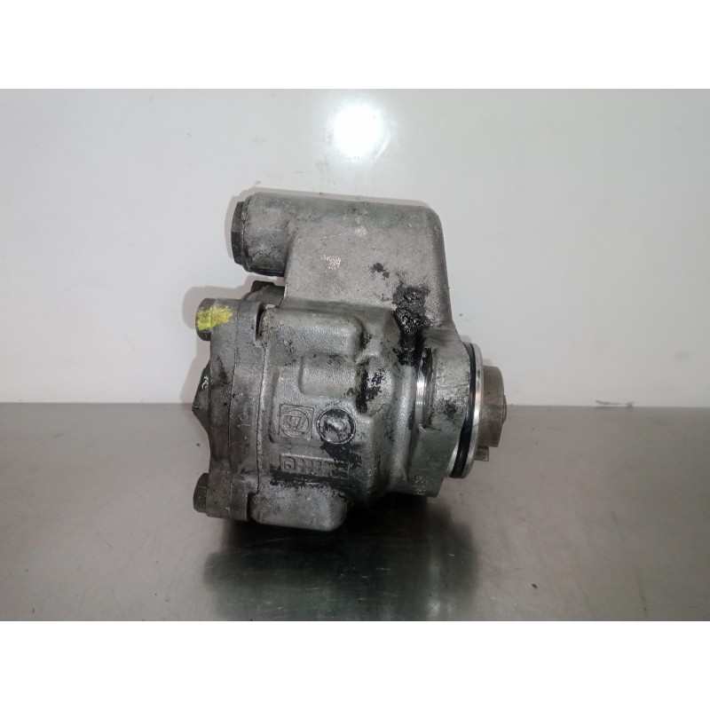 Recambio de bomba direccion para renault master 2.5 diesel referencia OEM IAM 7684955124  213586