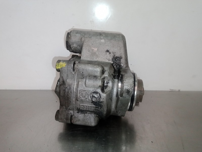 Recambio de bomba direccion para renault master 2.5 diesel referencia OEM IAM 7684955124  213586