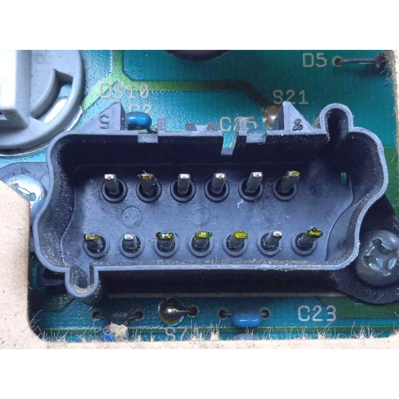 Recambio de cuadro instrumentos para chrysler voyager (gs) 2.5 turbodiesel referencia OEM IAM P04685624AB  