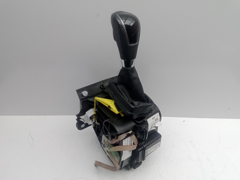 Recambio de palanca cambio para ford c-max 2.0 tdci cat referencia OEM IAM AV6P7C453AA  