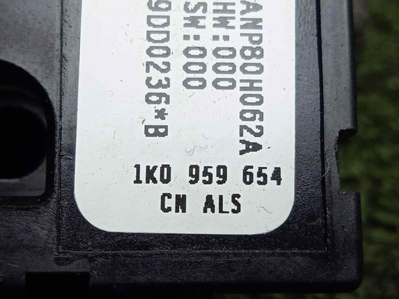 Recambio de sensor para seat leon (1p1) 1.9 tdi referencia OEM IAM 1K0959654 SENSOR.GIRO 