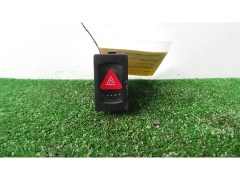 Recambio de warning para volkswagen passat berlina (3b3) 1.8 20v turbo referencia OEM IAM 3B0953235D  