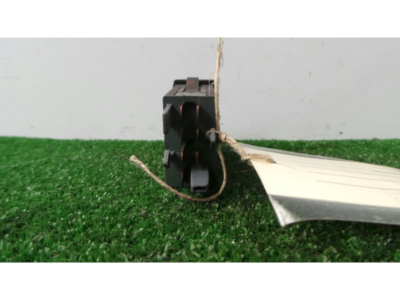 Recambio de warning para volkswagen passat berlina (3b3) 1.8 20v turbo referencia OEM IAM 3B0953235D  