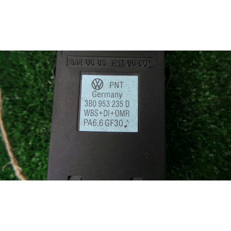 Recambio de warning para volkswagen passat berlina (3b3) 1.8 20v turbo referencia OEM IAM 3B0953235D  