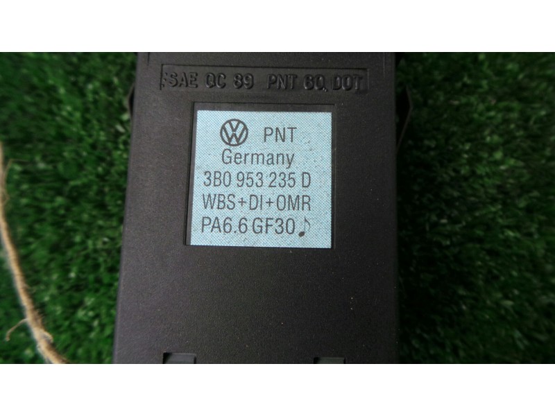 Recambio de warning para volkswagen passat berlina (3b3) 1.8 20v turbo referencia OEM IAM 3B0953235D  