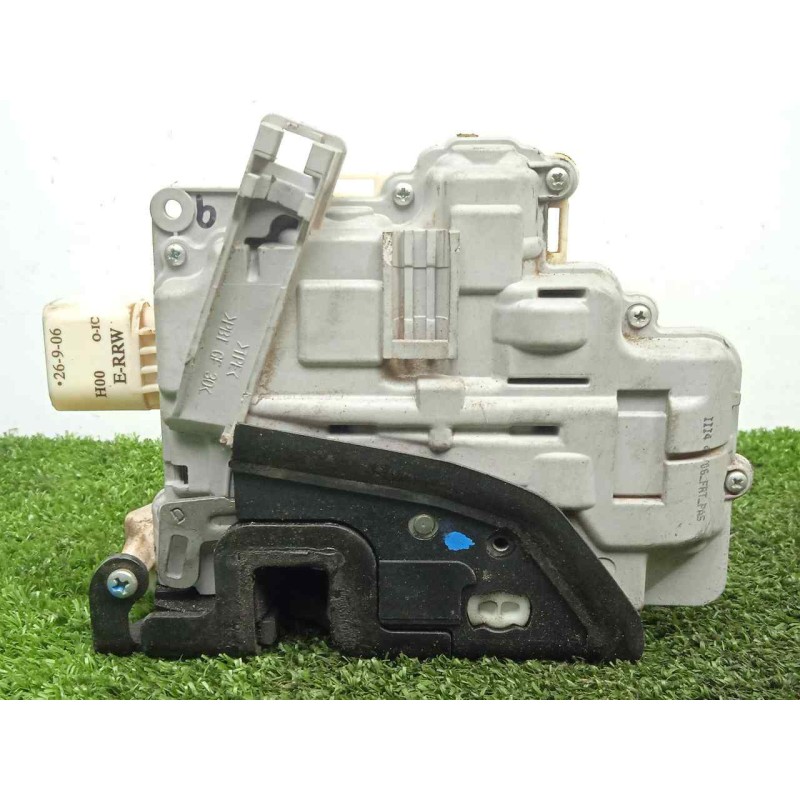 Recambio de cerradura puerta delantera derecha para seat leon (1p1) 1.9 tdi referencia OEM IAM  7.PINES 