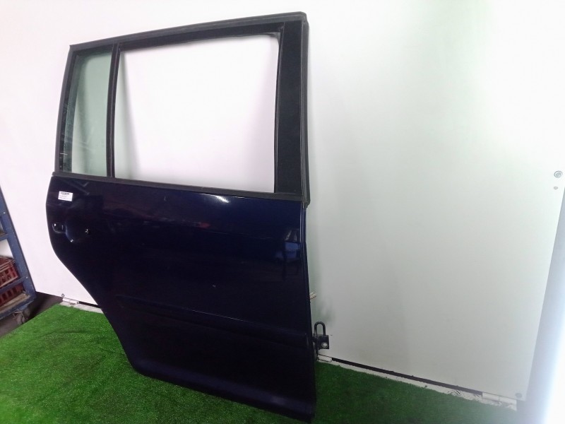 Recambio de puerta trasera derecha para volkswagen touran (1t1) 1.9 tdi referencia OEM IAM  AZUL 