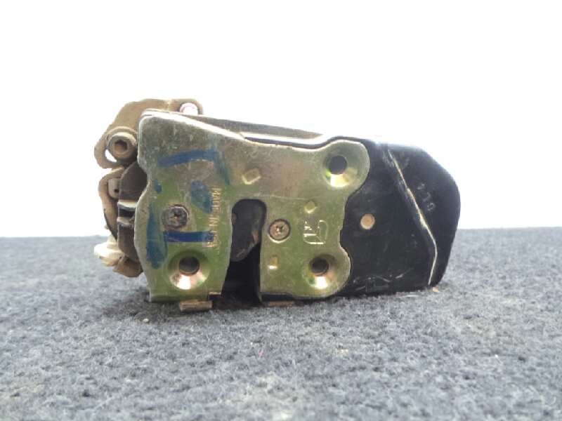 Recambio de cerradura puerta trasera izquierda para chrysler jeep gr.cherokee (wj/wg) 2.7 crd cat referencia OEM IAM  ELECTRICA 