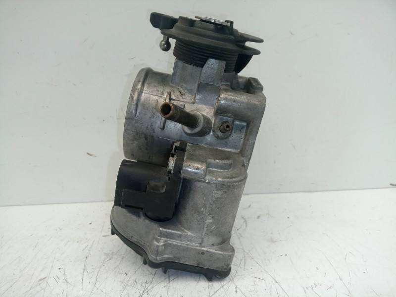 Recambio de caja mariposa para audi a4 berlina (b5) 1.8 20v referencia OEM IAM 408237212002-058103063H  