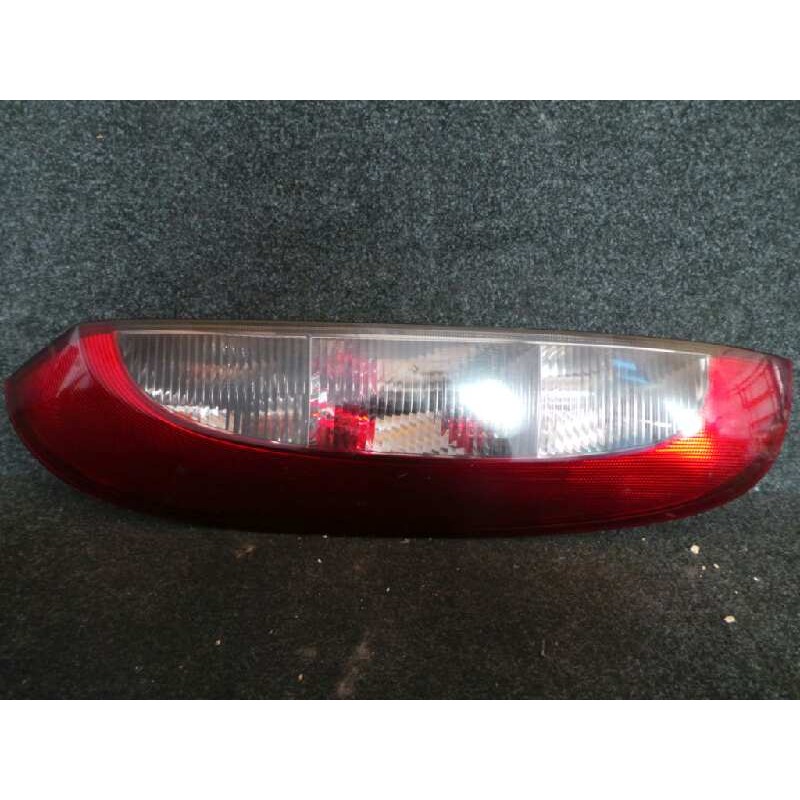 Recambio de piloto trasero izquierdo para opel corsa c 1.0 12v cat (z 10 xe / lw3) referencia OEM IAM  CORSA.C - 01-03 ROJO