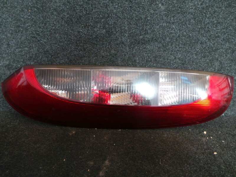 Recambio de piloto trasero izquierdo para opel corsa c 1.0 12v cat (z 10 xe / lw3) referencia OEM IAM  CORSA.C - 01-03 ROJO