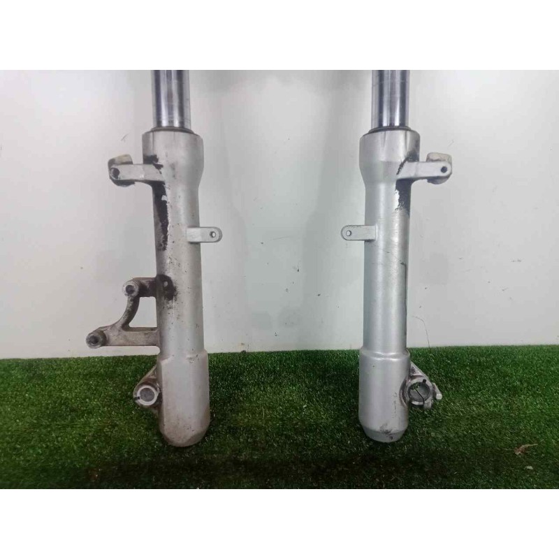Recambio de horquilla para peugeot satelis ii 125 referencia OEM IAM SINREFERENCIA  