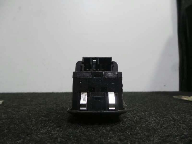 Recambio de mando elevalunas delantero izquierdo para peugeot 206 berlina 1.4 referencia OEM IAM   6 PINES