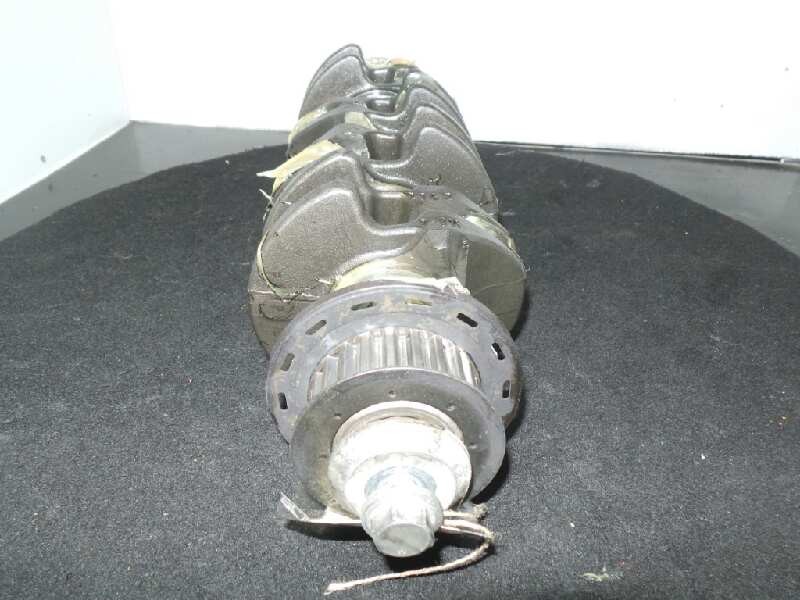 Recambio de cigueñal para peugeot 206 berlina 1.4 hdi referencia OEM IAM 6238C-2342-38V  