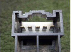 Recambio de mando elevalunas trasero derecho para toyota corolla 1.6 g referencia OEM IAM    2