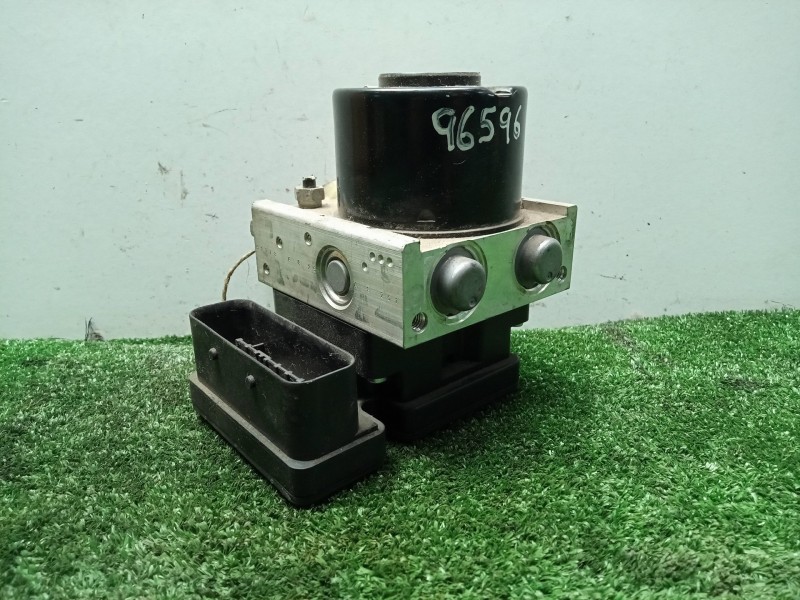 Recambio de abs para ford focus berlina (cap) 1.6 16v cat referencia OEM IAM 3M512M110JA-10020700714-10097001243  