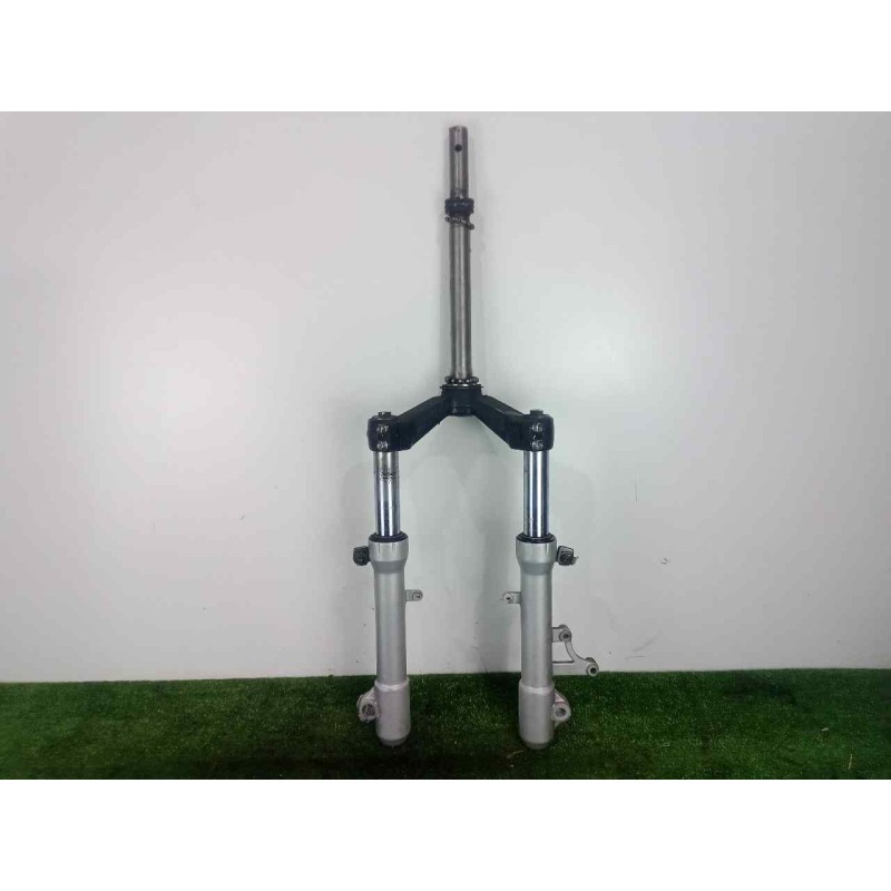 Recambio de horquilla para peugeot satelis ii 125 referencia OEM IAM SINREFERENCIA  