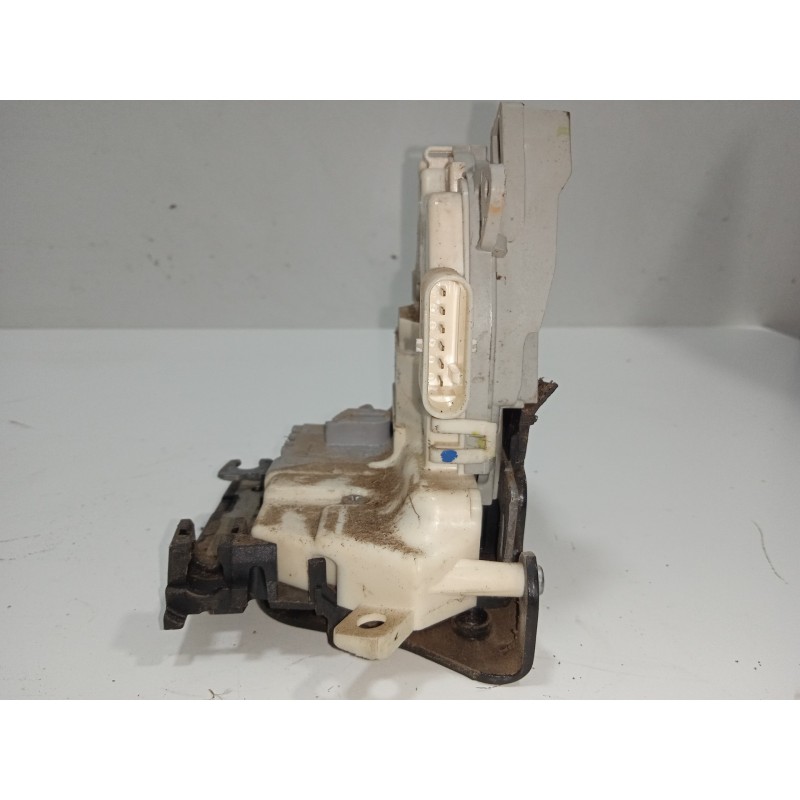 Recambio de cerradura puerta trasera derecha para seat leon (1p1) 1.2 tsi referencia OEM IAM 1P0839016D  