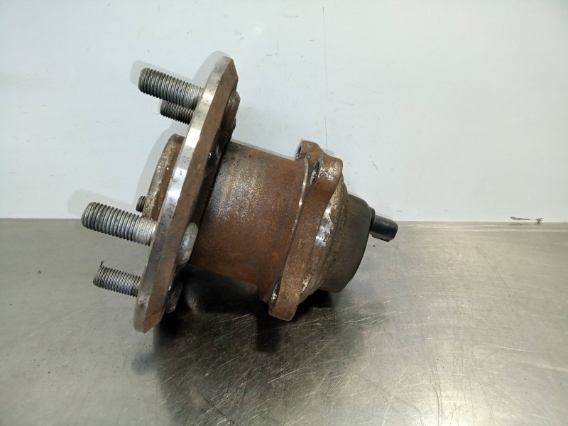 Recambio de mangueta trasera derecha para toyota previa (r30) 2.0 turbodiesel cat referencia OEM IAM RODAMIENTO  