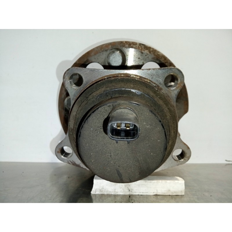 Recambio de mangueta trasera izquierda para toyota previa (r30) 2.0 turbodiesel cat referencia OEM IAM RODAMIENTO  