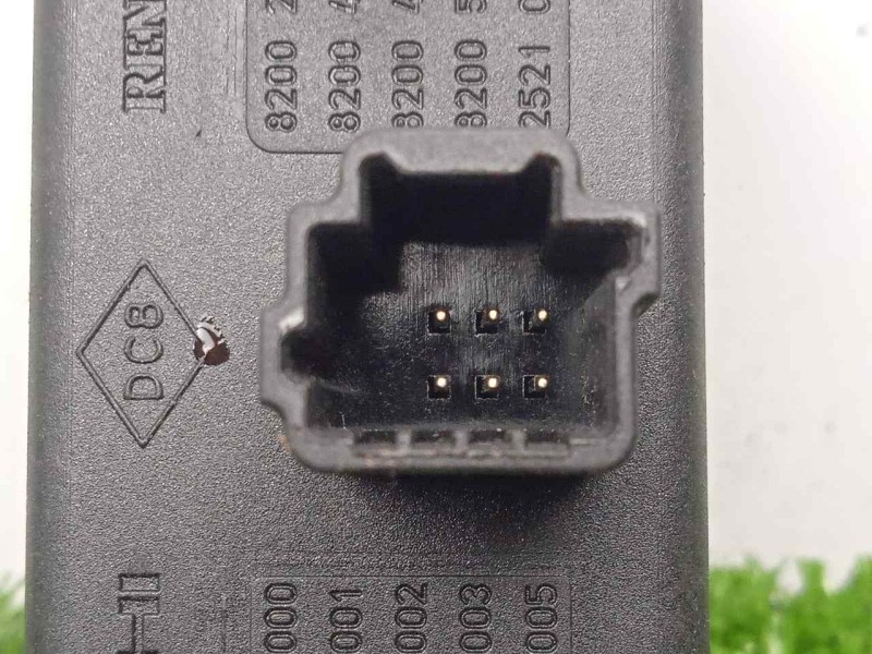 Recambio de warning para renault megane iii berlina 5 p 1.6 16v referencia OEM IAM 88300005  