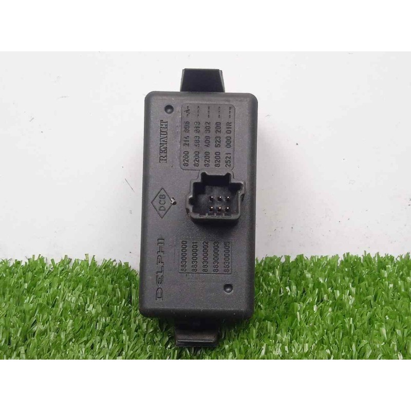 Recambio de warning para renault megane iii berlina 5 p 1.6 16v referencia OEM IAM 88300005  