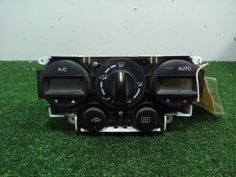 Recambio de mando climatizador para nissan primera berlina (p11) referencia OEM IAM NOTIENEREFERENCIA  