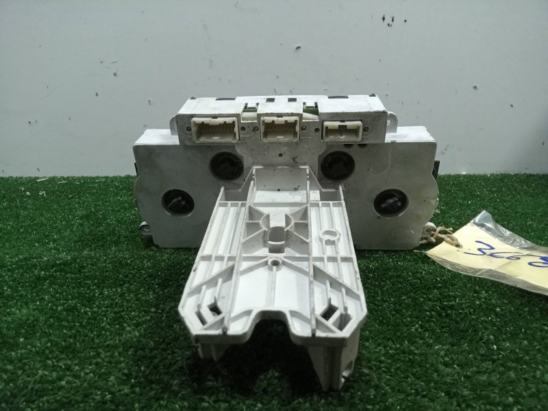 Recambio de mando climatizador para nissan primera berlina (p11) referencia OEM IAM NOTIENEREFERENCIA  
