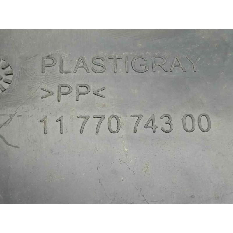 Recambio de moldura para peugeot satelis ii 125 referencia OEM IAM 1177074300 CAJA BATERIA 