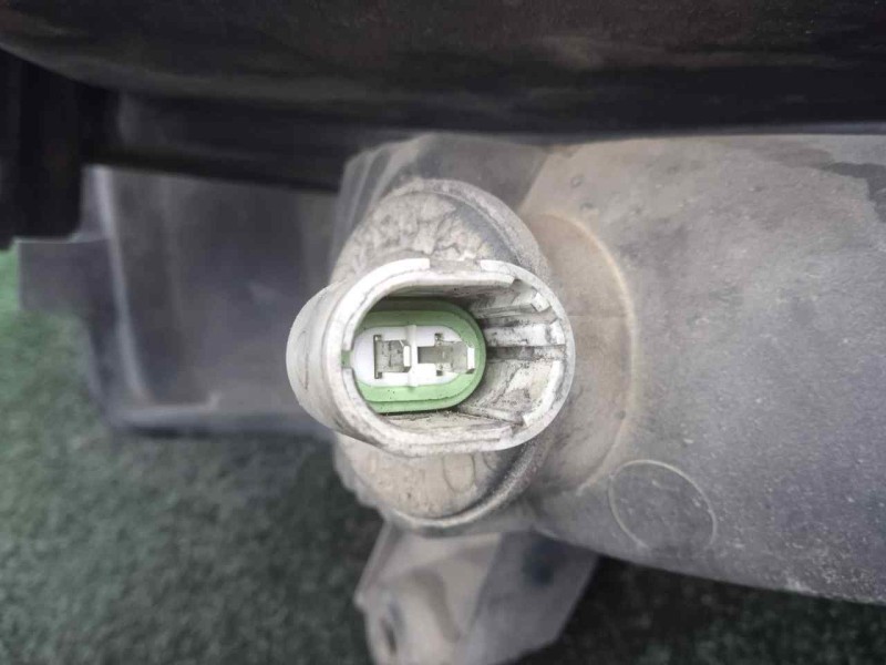 Recambio de faro izquierdo para renault kangoo 4x4 1.9 dti diesel referencia OEM IAM  98-03 