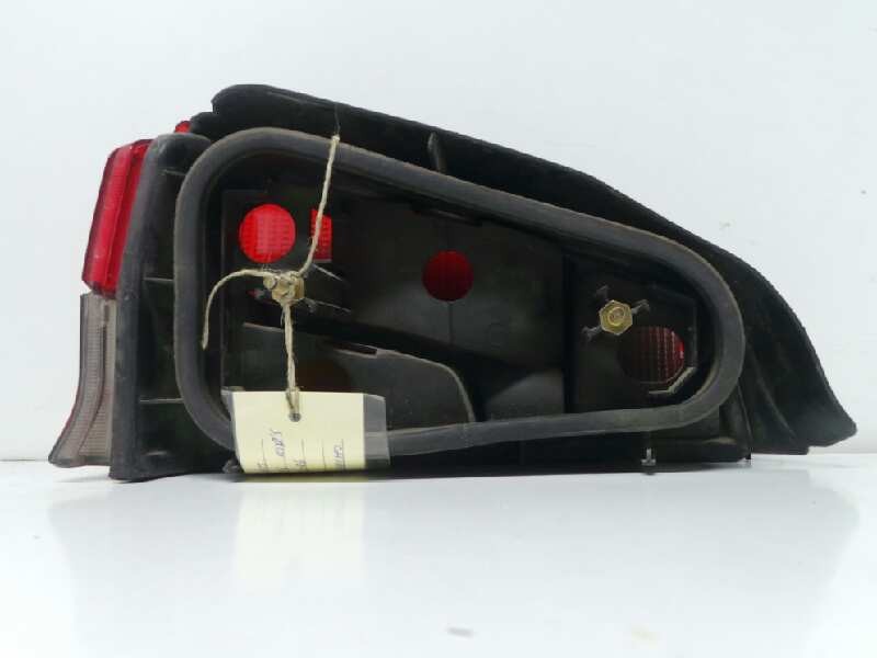 Recambio de piloto trasero derecho para peugeot 106 (s1) 1.0 referencia OEM IAM  1.SERIE 