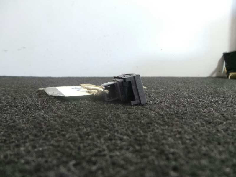 Recambio de mando elevalunas delantero derecho para seat ibiza (6l1) 1.4 16v referencia OEM IAM 6L0959856  