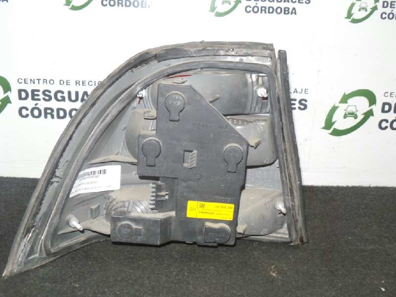 Recambio de piloto trasero derecho para opel vectra b berlina 2.0 dti referencia OEM IAM  VECTRA B. - 5.PUERTAS 95-99 - BLANCO