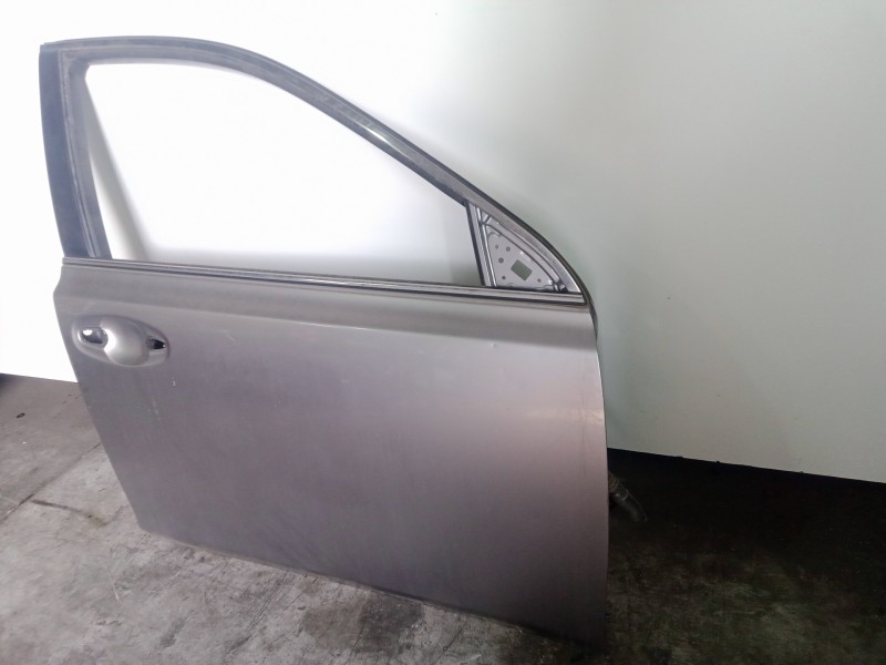 Recambio de puerta delantera derecha para subaru legacy kombi/outback b14 2.0 diesel cat referencia OEM IAM   