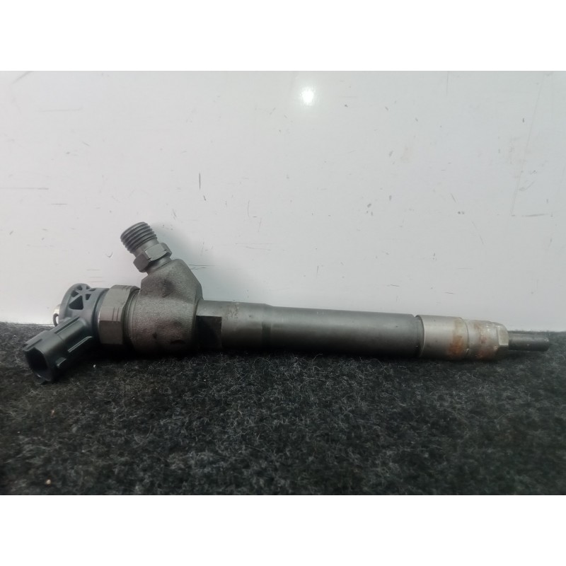 Recambio de inyector para renault trafic combi 1.6 dci diesel referencia OEM IAM 0445110414-H8201055367  